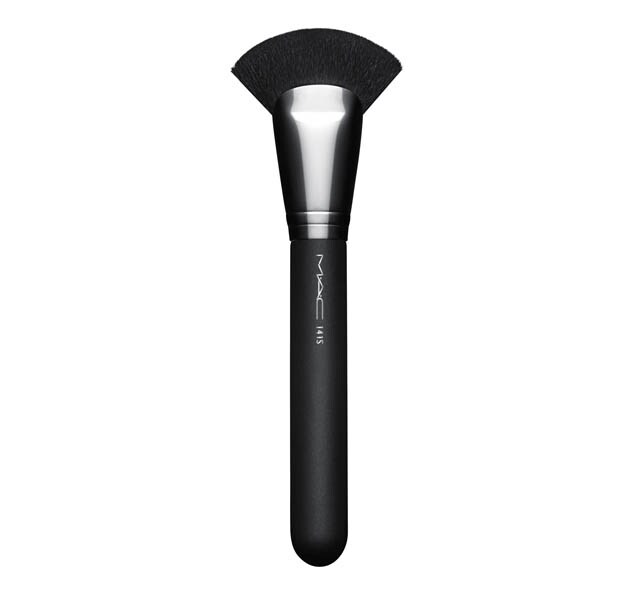 141 Synthetic Face Fan Brush 141 Synthetic Face Fan Brush