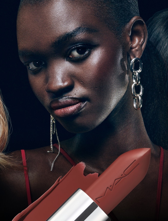 MACXIMAL SATIN LIPSTICK IN CRÈME IN YOUR COFFEE