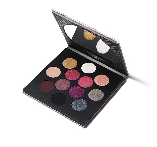Rocket To Fame Eye Shadow x 12 Palette ($132 Value) | MAC Cosmetics Canada - Official Site